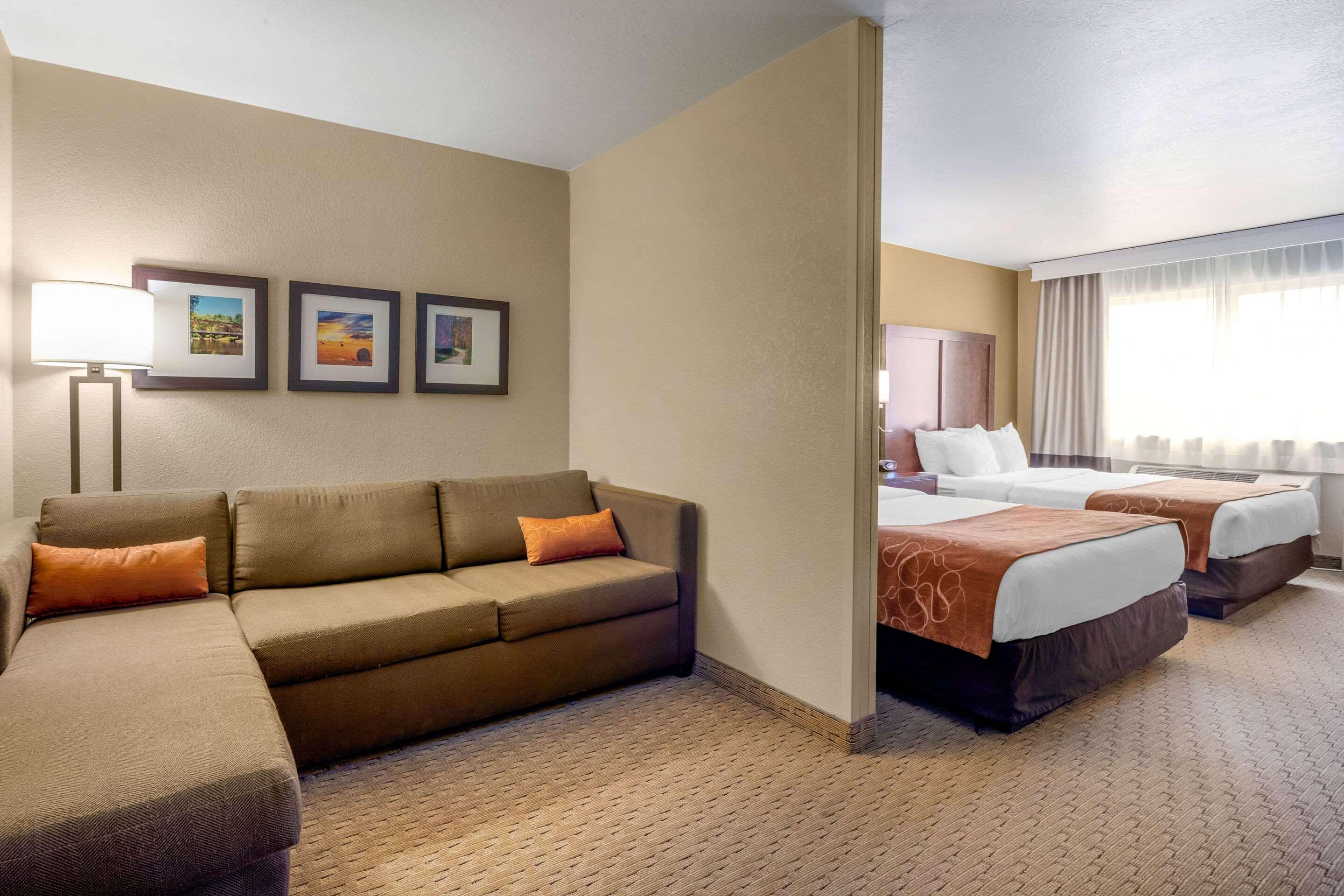 Comfort Suites Burlington Exterior foto