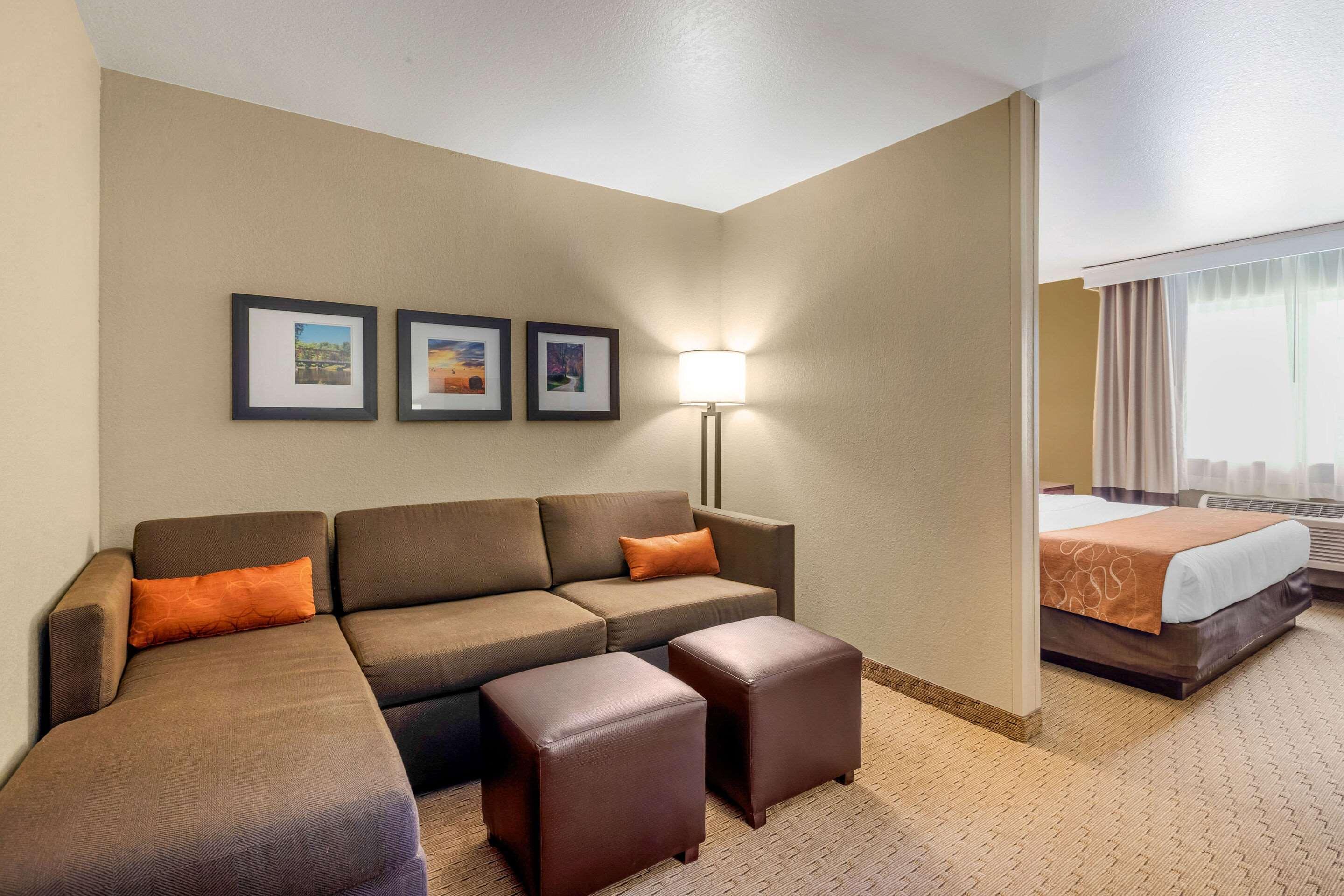 Comfort Suites Burlington Exterior foto